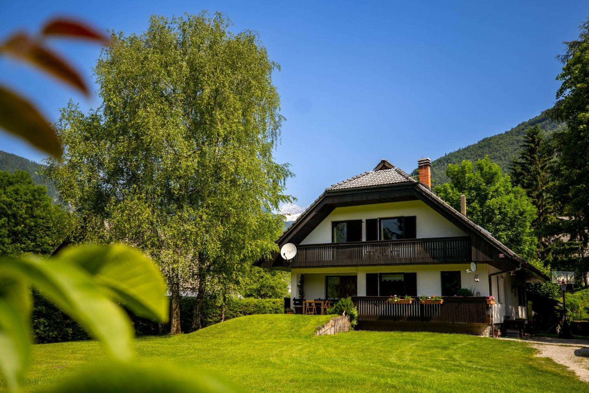 Apartments Korosec Breda Bohinj ภายนอก รูปภาพ
